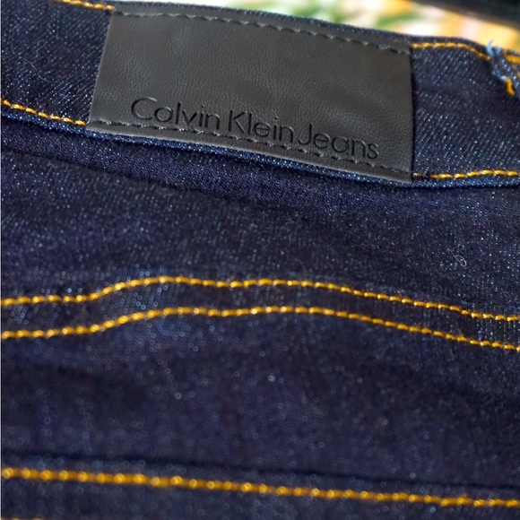 CALVIN KLEIN JEANS NEW - Picture 9 of 11